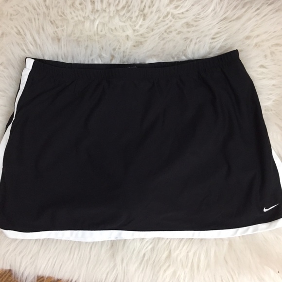 Nike Pants - Nike Sport Skirt With Shorts Size Large Nike Pants - Nike Sport Skirt With Shorts Size Large